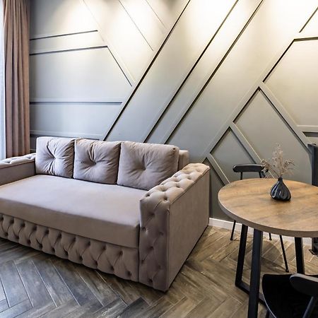 Romari Таманська 12 Apartment Лвив Екстериор снимка